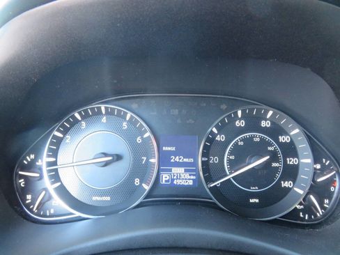 Used 2019 Nissan Armada SL w/ Premium Package image 15