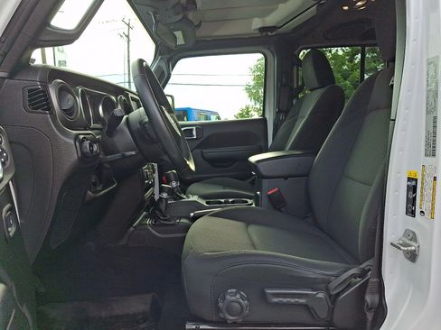 Certified 2022 Jeep Wrangler Unlimited Sport AWD/4WD image 13