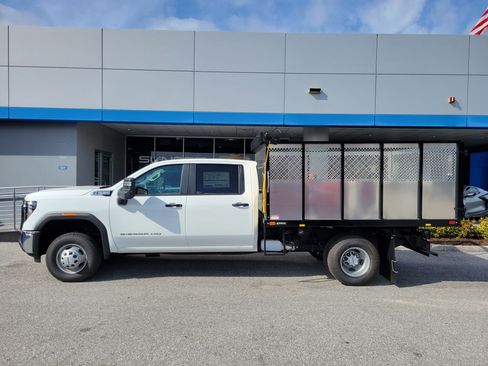 New 2025 GMC Sierra 3500 Pro w/ Convenience Package image 6