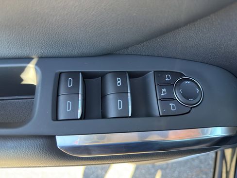 New 2026 Chevrolet Traverse RS image 7