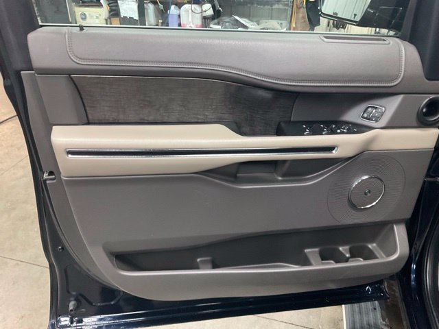 Used 2021 Ford Expedition Max Limited AWD/4WD image 5