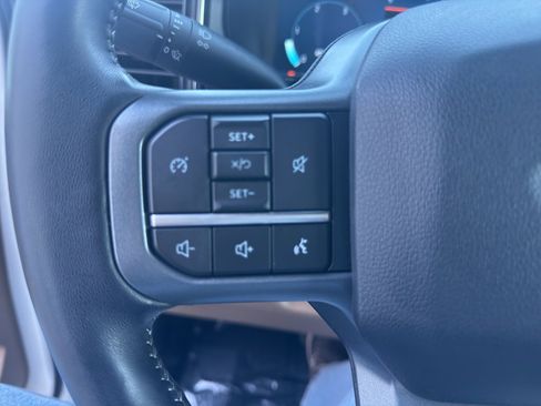 Used 2024 Ford F250 Lariat w/ Sport Appearance Package image 13