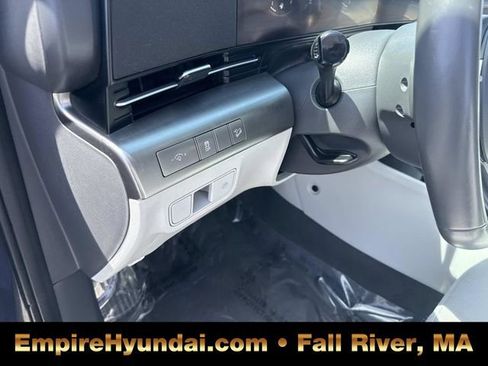 Used 2024 Hyundai Kona SEL image 20