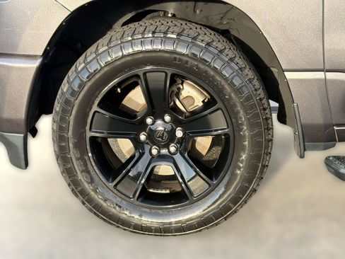 Used 2022 RAM 1500 Big Horn w/ Night Edition AWD/4WD image 12