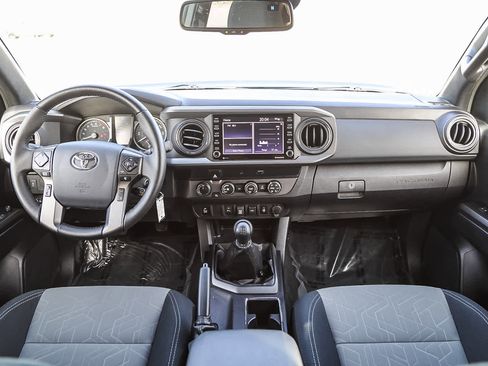 Certified 2020 Toyota Tacoma TRD Off-Road image 12