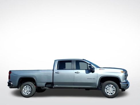 New 2026 Chevrolet Silverado 3500 LT w/ All Star Edition AWD/4WD image 2