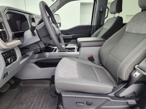 Used 2024 Ford F350 XLT w/ XLT Premium Package image 8