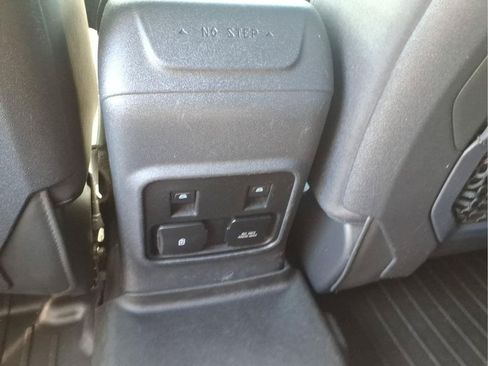 Used 2023 Ford Bronco Badlands w/ Sasquatch Package AWD/4WD image 15