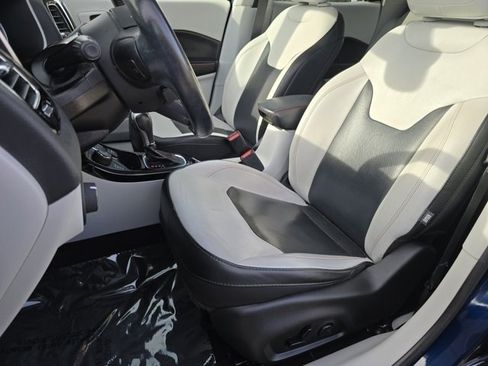 Used 2019 Jeep Compass Limited w/ Safety & Security Group image 5