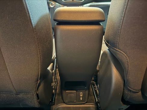 Used 2023 Chevrolet TrailBlazer LT w/ Convenience Package image 36