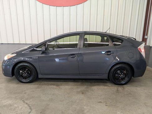 Used 2012 Toyota Prius Two FWD image 17