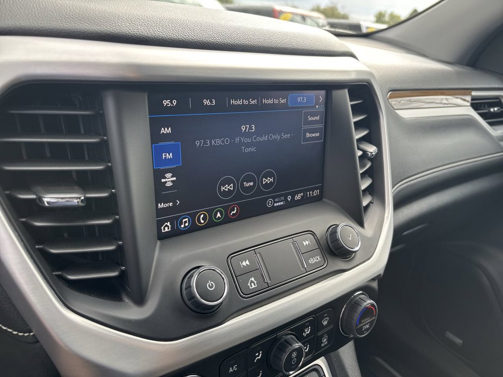 Used 2023 GMC Acadia SLE w/ Infotainment Package AWD/4WD image 17
