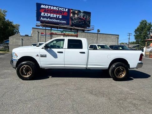 Used 2013 RAM 3500 Tradesman w/ Chrome Appearance Group AWD/4WD image 4