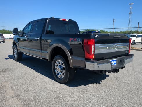 Certified 2021 Ford F250 King Ranch w/ King Ranch Ultimate Package AWD/4WD image 5