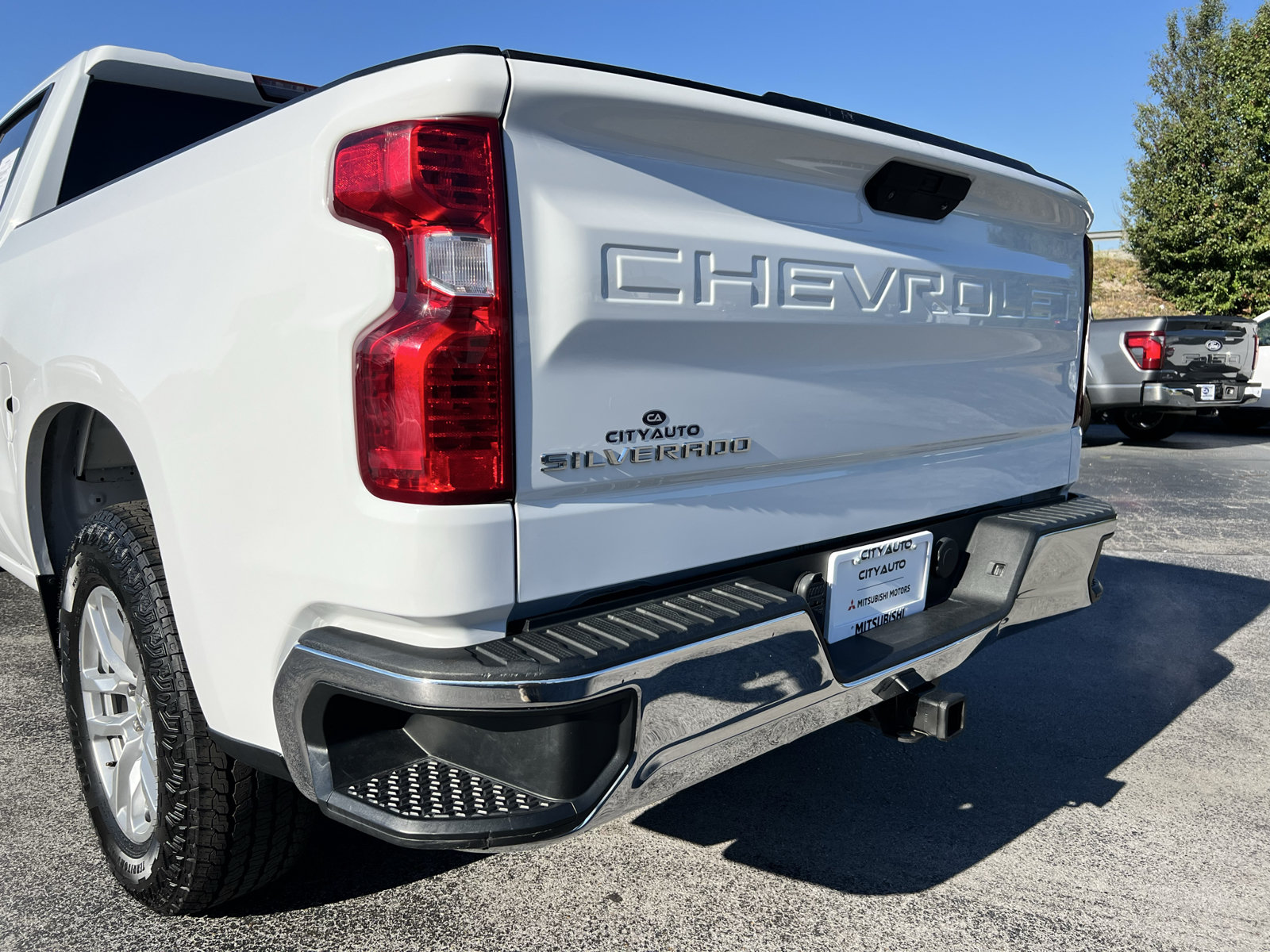 Used 2021 Chevrolet Silverado 1500 LT RWD image 8
