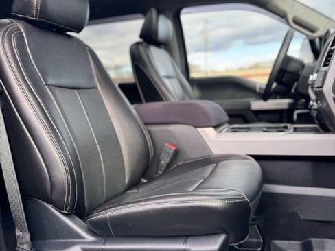 Certified 2021 Ford F350 Lariat w/ Chrome Package image 28