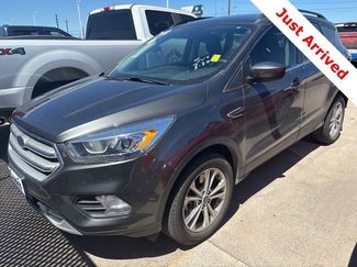 Used 2018 Ford Escape SEL video 1