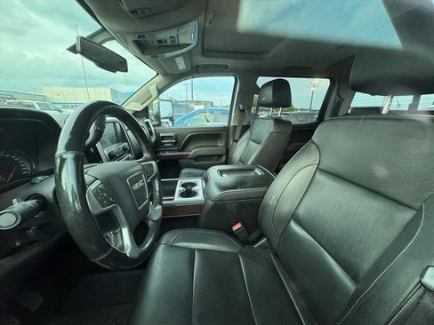 Used 2016 GMC Sierra 2500 SLT w/ Suspension Package, Off-Road AWD/4WD image 9