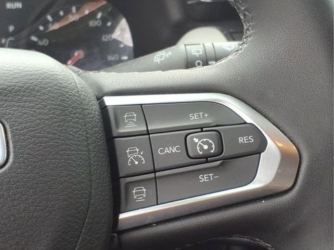 Used 2024 Jeep Compass Limited AWD/4WD image 16