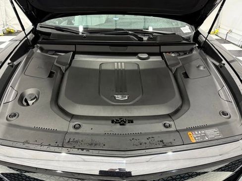 Used 2024 Cadillac Lyriq Sport image 10