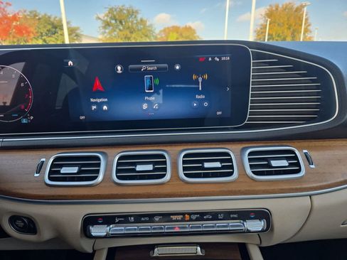 Used 2024 Mercedes-Benz GLE 450 4MATIC image 26