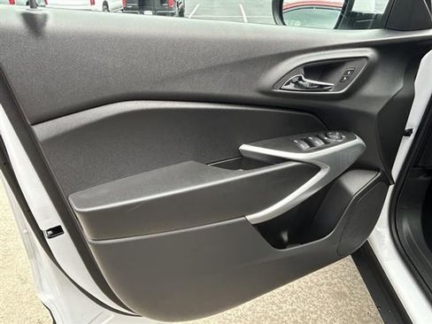 New 2026 Chevrolet Trax LS w/ LS Convenience Package image 23