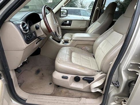 Used 2006 Ford Expedition Limited image 8
