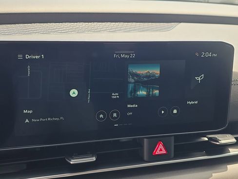 New 2026 Kia Carnival EX FWD image 24