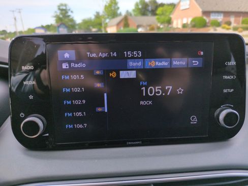 Used 2022 Hyundai Santa Fe SEL image 25