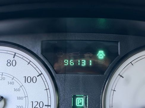 Used 2006 Chrysler 300 RWD image 12
