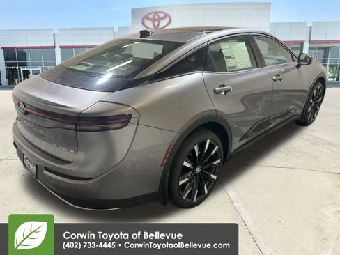 New 2026 Toyota Crown Platinum image 5