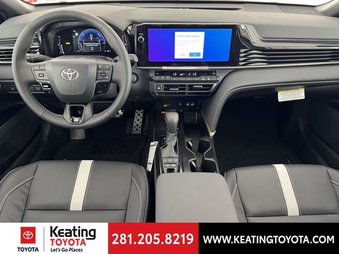 New 2026 Toyota Camry Hybrid image 7