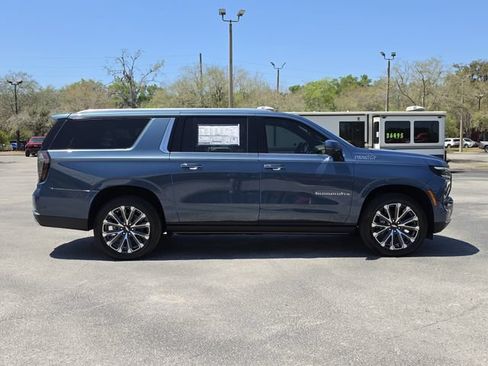 New 2026 Chevrolet Suburban High Country RWD image 7