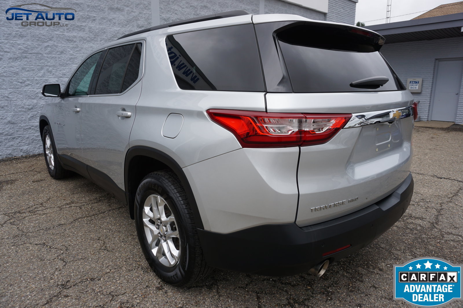 Used 2021 Chevrolet Traverse LT w/ LPO, Floor Liner Package AWD/4WD image 8