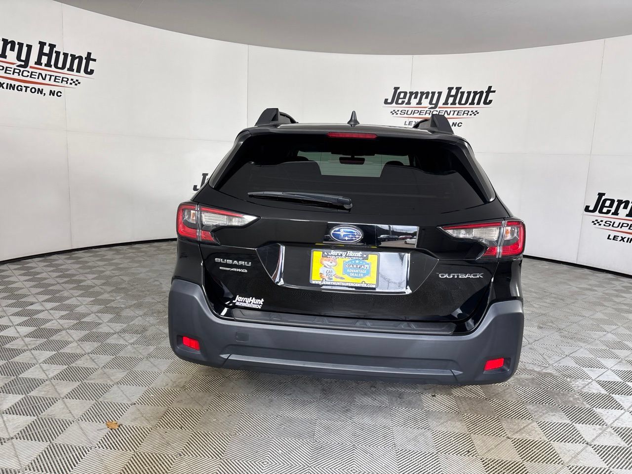 Used 2024 Subaru Outback Premium AWD/4WD image 5