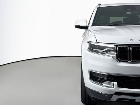 Used 2022 Jeep Wagoneer Series III image 14