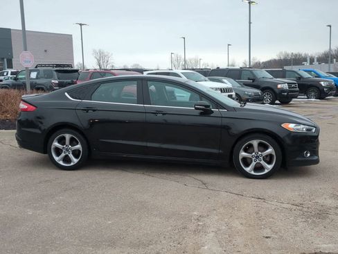 Used 2014 Ford Fusion SE w/ Equipment Group 201A image 9