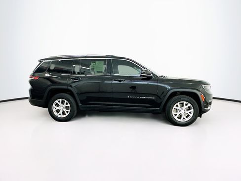 Used 2023 Jeep Grand Cherokee L Limited AWD/4WD image 10