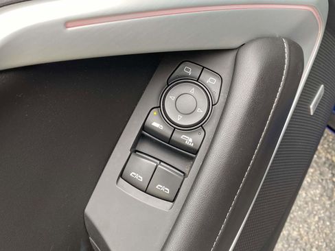 Used 2023 Chevrolet Camaro LT RWD image 16