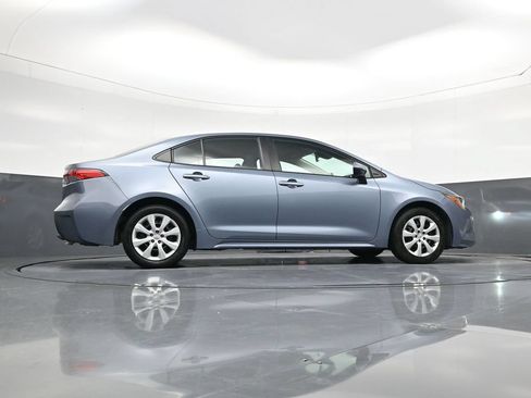 Used 2022 Toyota Corolla LE w/ Carpet Mat Package (TMS) FWD image 26