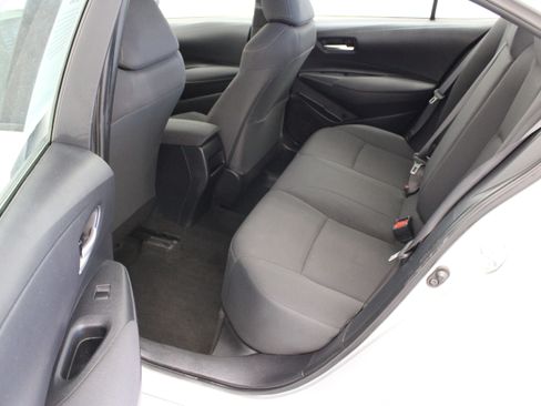 Used 2021 Toyota Corolla LE FWD image 25