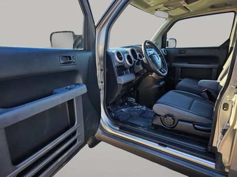 Used 2004 Honda Element EX image 17
