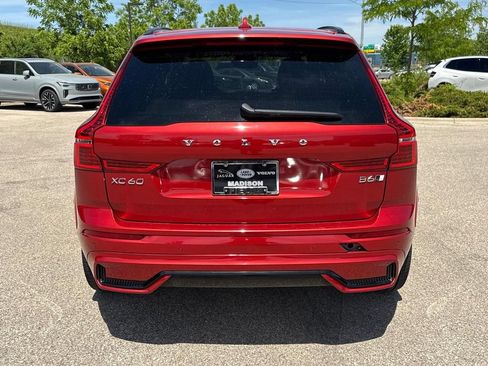 Certified 2023 Volvo XC60 B6 Ultimate w/ Climate Package AWD/4WD image 3