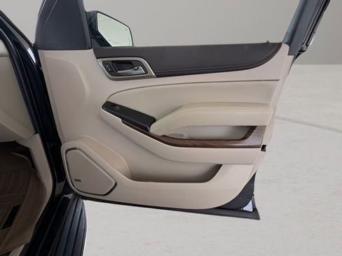 Used 2019 GMC Yukon XL Denali image 42