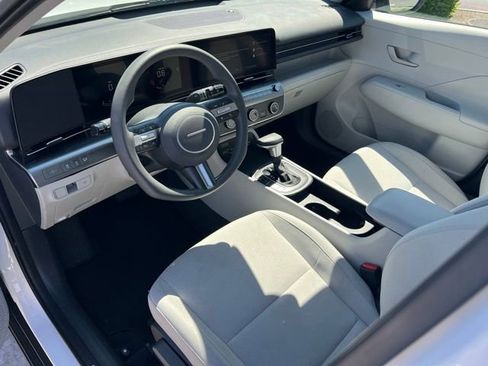 Certified 2025 Hyundai Kona SE AWD/4WD image 13