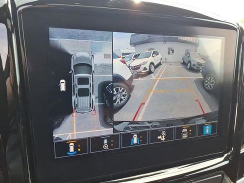 Used 2023 Chevrolet Traverse Premier w/ Redline Edition AWD/4WD image 28