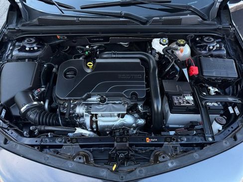 Used 2023 Chevrolet Malibu LT image 16