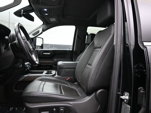 Used 2022 GMC Sierra 3500 Denali image 12