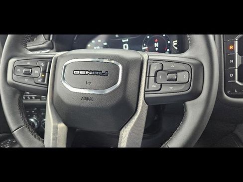 Used 2023 GMC Yukon Denali w/ Max Trailering Package image 19