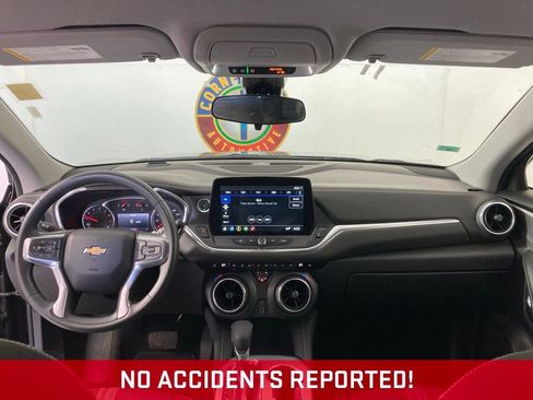 Used 2025 Chevrolet Blazer LT AWD/4WD image 7
